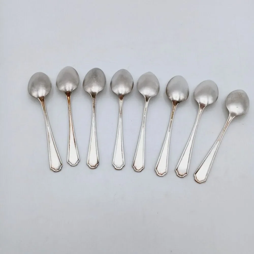 Tudor Plate Oneida Community Algonquin Set of 8 Teaspoon Vtg